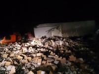 Стали известны подробности ДТП на трассе М-9: лобовое столкновение двух большегрузов - Новости ТИА