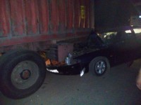 В Тверской области женщина отвлеклась от управления автомобилем и на скорости въехала под полуприцеп фуры - Новости ТИА