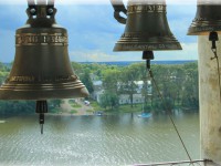 Затопленная Калязинская колокольня обрела голос: на ней установили звонницу - Новости ТИА