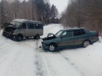 Под Тверью на скользкой дороге ГАЗ столкнулся с Фольксвагеном: в ДТП пострадал 2-х летний мальчик - Новости ТИА