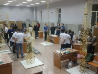 Тверские студенты одни из лучших по строительству башен и мостов из макарон и пластилина - Новости ТИА