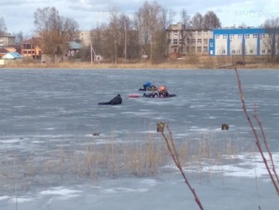 В Тверской области спасли провалившихся под лёд детей - Новости ТИА