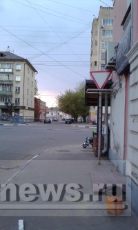 Куда делся Знак 4.1.2 "Движение направо" на пересечении ул. Симеоновской и Тверского пр-та?! - Народные Новости ТИА