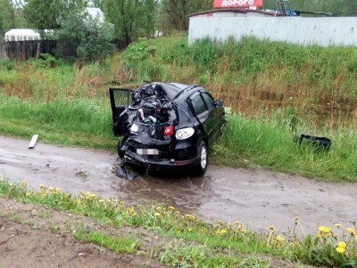 Водитель и два ребёнка пострадали в аварии с фурой в Калининском районе - Новости ТИА