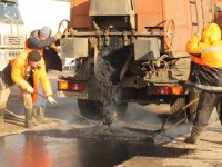 В выходные ямочный ремонт дорог продолжат в Заволжском районе Твери - новости ТИА