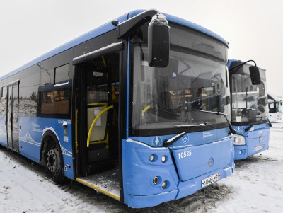 Игорь Руденя поздравил коллектив АТП с годовщиной запуска новых автобусов - новости ТИА