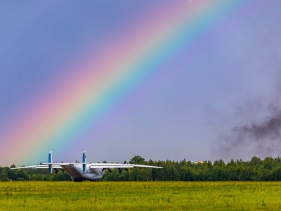 Тверские лётчики отработали полёты самого большого в мире самолёта и тушили пожар - Новости ТИА