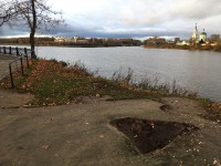 В Твери осквернили каменный фаллос - Новости ТИА