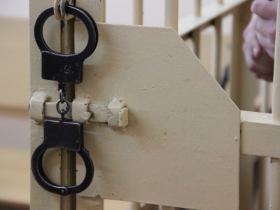 Мать приговорили к реальному лишению свободы за неуплату алиментов на сына - Новости ТИА