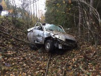 В Тверской области пьяный водитель разбил автомобиль, съехав в кювет  - Новости ТИА