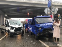 Трое сотрудников "Почты России" находятся в больнице после аварии - новости ТИА