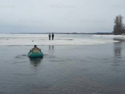 В Тверской области дети плавали на льдине - Новости ТИА