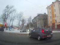 В Твери женщина-водитель грубо нарушила ПДД: проезд на красный - Новости ТИА