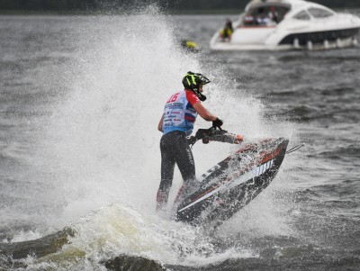 В Тверской области проходит Чемпионат России по водно-моторному спорту - Новости ТИА