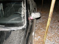 В Твери водитель иномарки сбил 47-летнюю женщину, подобрал отломленное зеркало заднего вида и скрылся с места ДТП - Новости ТИА