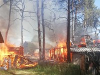 Крупный пожар в Тверской области уничтожил гаражи, сараи и автомобили - новости ТИА
