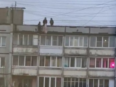 СУ СК проводит проверку после публикации о подростках на крыше многоэтажки - Новости ТИА