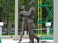 Кому помешала бронзовая девичья грудь? Вокруг памятника тверского скульптора разгорелся скандал - Новости ТИА