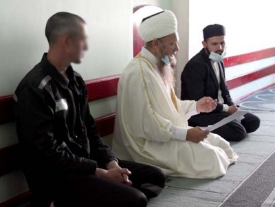 Тверской имам посетил осуждённых в колонии для праздничной молитвы  - новости ТИА