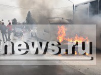В Твери на ходу загорелась машина с лавашами - Новости ТИА