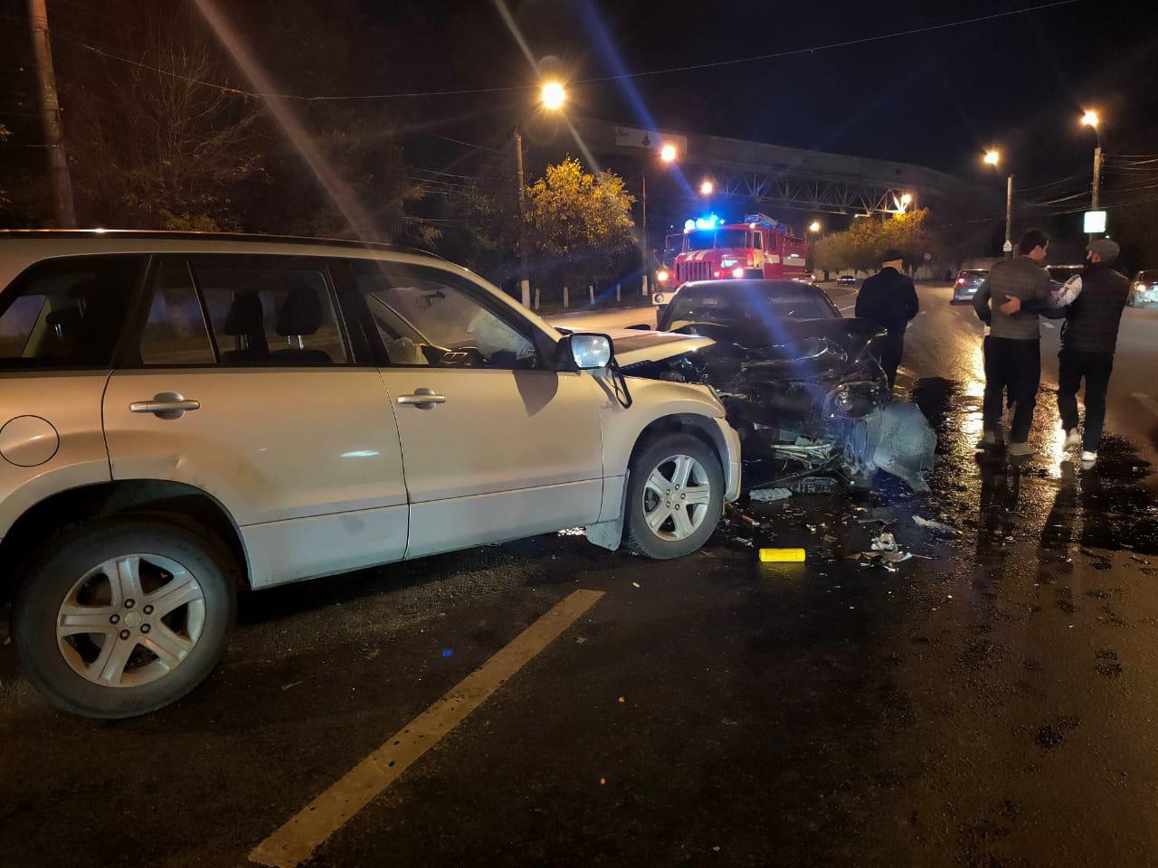 У пострадавшей в ДТП в Твери подозревают перелом позвоночника | 01.10.2021  | Тверь - БезФормата