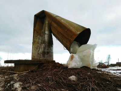 Олег Дубов рассказал о причине падения водонапорной башни в деревне - новости ТИА