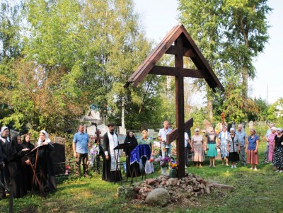 В Тверской области на месте разрушенного храма установили поклонный крест - новости ТИА