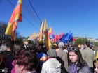 Все четыре думские партии: ЛДПР, "Единая России", "Справедливая Россия" и коммунисты пришли на митинг с командами флагоносцев