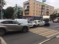 В Твери столкнулись шесть машин - новости ТИА