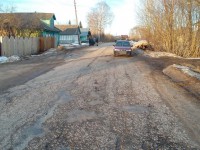 В Тверской области под колёса автомобиля попала 3-летняя девочка - новости ТИА