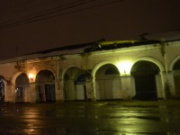 Следователи проводят проверку по факту обрушения кровли торговых рядов в Вышнем Волочке - Новости ТИА