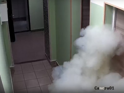 В Твери в здание на бульваре Радищева бросили дымовую шашку - новости ТИА