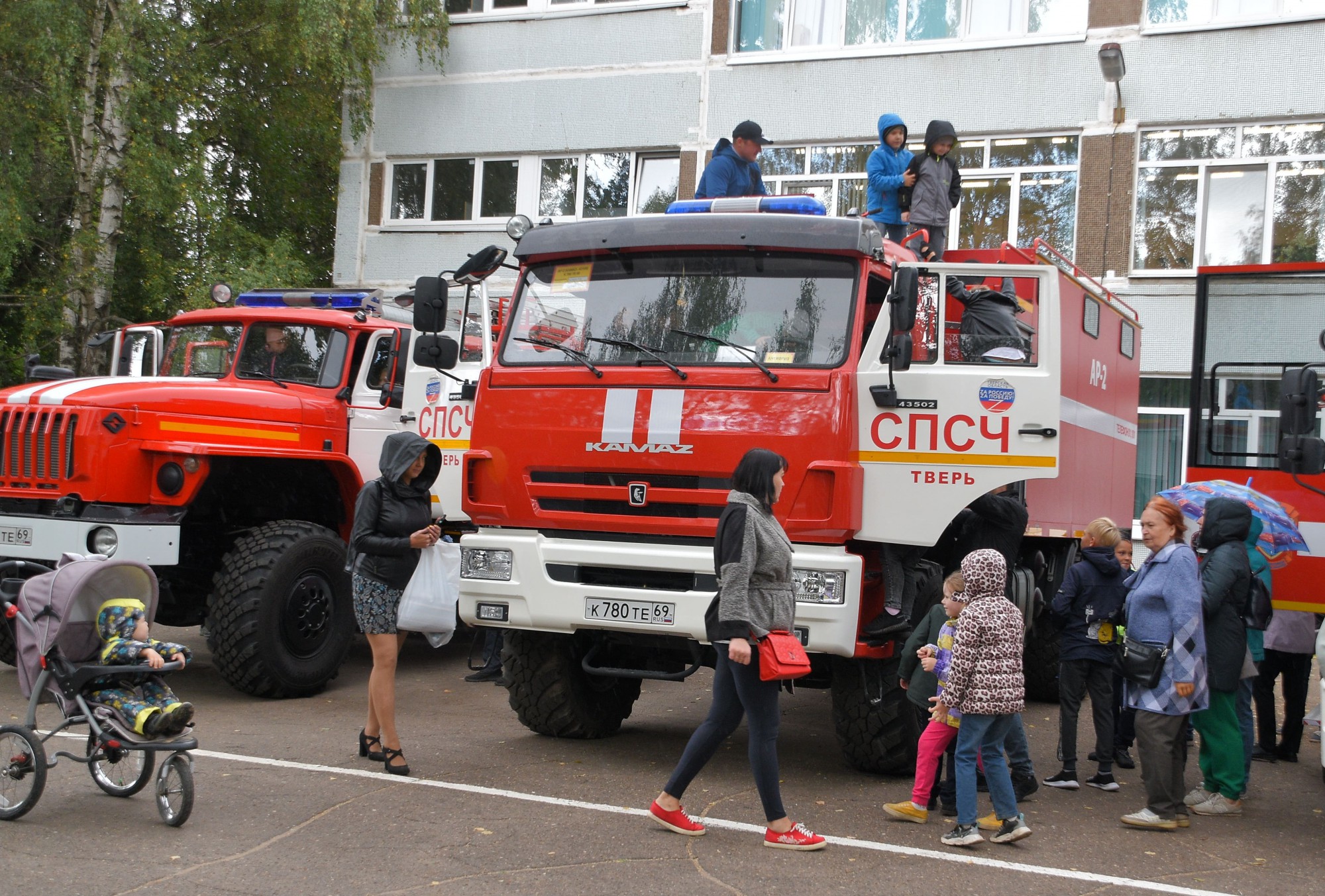 В Твери в 2022 году пошли в школу 5600 первоклассников | 01.09.2022 | Тверь  - БезФормата