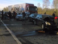 В Тверской области на трассе М-10 произошло ДТП с участием семи автомобилей, образовалась 15-километровая пробка - Новости ТИА