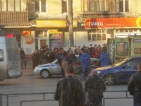 На водителя маршрутки, который нарочно сбил вышедшего пассажира, возбуждено уголовное дело по статье "Покушение на убийство" - Новости ТИА