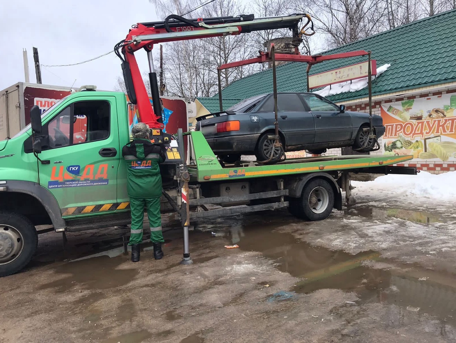 Под Тверью инспекторы ГИБДД остановили водителя Audi без прав | 24.02.2022  | Тверь - БезФормата