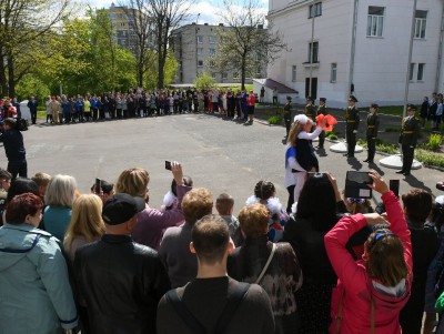 В Тверской области прозвенел последний школьный  звонок для выпускников - Новости ТИА