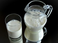 В одном из детских садов Торжка ребятишек поили молоком с антибиотиками - Новости ТИА