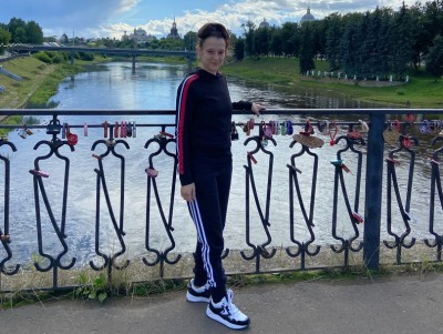 Сломавшая в Латвии позвоночник тверская гимнастка встала на ноги  - новости ТИА
