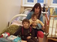В Твери волонтёры ищут жильё для донецкой беженки Яны Артемчук и её двоих детей - Новости ТИА