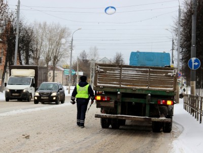 В Тверской области на М-11 столкнулись три грузовика, есть пострадавший - новости ТИА