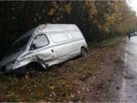 В Тверской области водитель уснул за рулем и врезался в фургон - новости ТИА