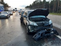 На трассе М-10 в Тверской области столкнулись четыре автомобиля - новости ТИА