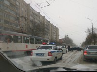 В Твери столкнулись три машины и трамвай - Новости ТИА