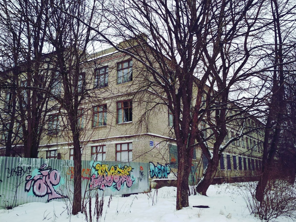 В Твери здания бывших детсада и школы являются источниками опасности - ТИА