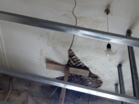 В жилом доме на улице Мусоргского обваливается крыша - Новости ТИА