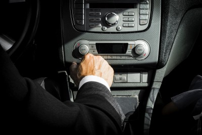 Исследование: водители старшего поколения получают меньше штрафов ГИБДД  - новости ТИА