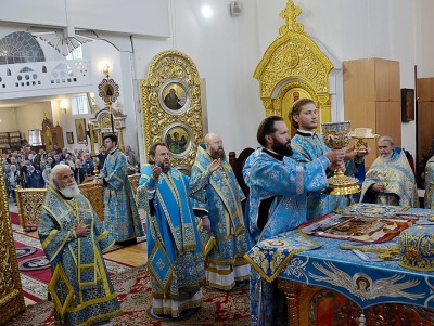 "Я приехал сюда до конца жизни моей": новый митрополит совершил первую литургию - Новости ТИА
