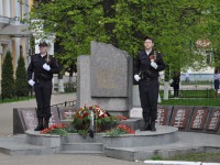 Тверские полицейские возложили цветы к мемориалу, посвященному сотрудникам органов внутренних дел – участникам Великой Отечественной войны - Новости ТИА