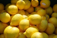На овощебазе в Твери нашли запрещённые испанские лимоны - Новости ТИА